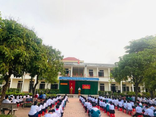 Tuy&ecirc;n Truyền biển đảo huyện Nga Sơn.jpg