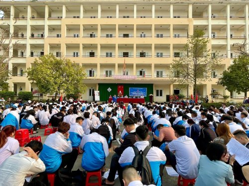 Th&agrave;nh đo&agrave;n TP tuy&ecirc;n truyền biển đảo đợt 2.jpg
