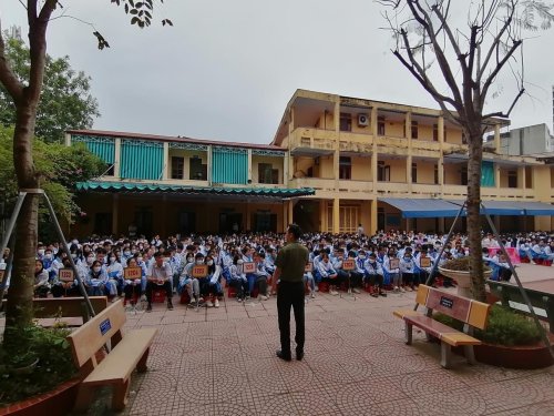 nguyễn tr&atilde;i.jpg