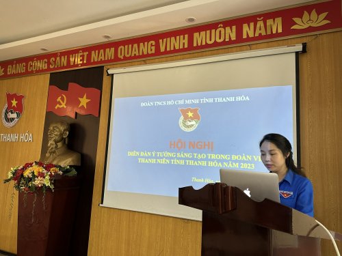 ph&aacute;t biểu.jpg