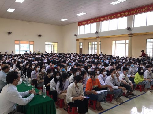 hoằng ho&aacute;.jpg