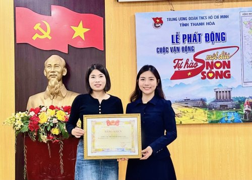 Chị Phượng bth.jpg