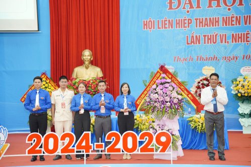 Huyện ủy - UBND - UBMTTQ Huyện Thạch Th&agrave;nh.jpg