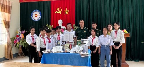 Quan Sơn 1.jpg