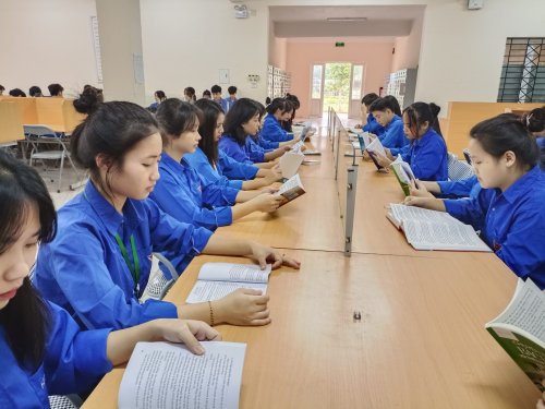 Ngọc lặc 1.jpg