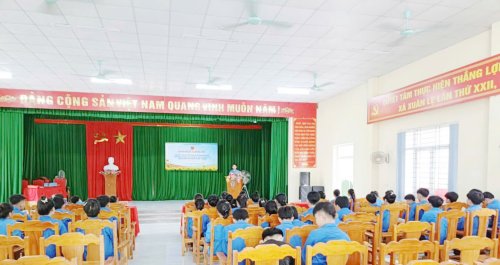 Thường Xu&acirc;n 6.jpg