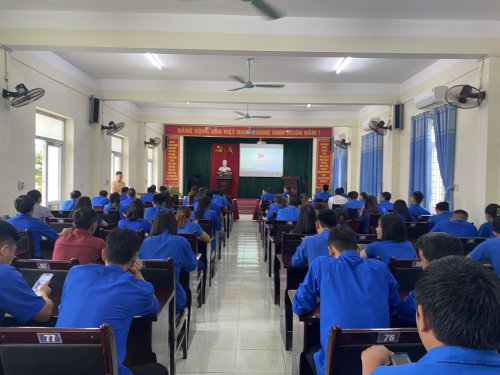 Ngọc lặc 1.jpg