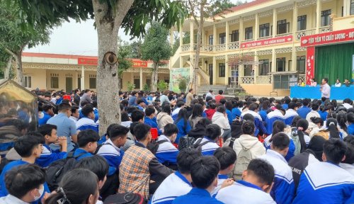 THPT THIỆU HOÁ.png