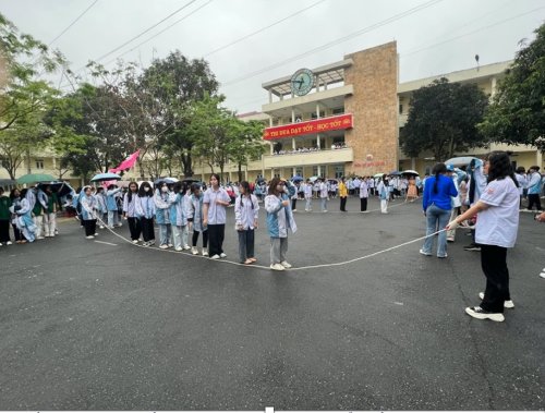 THPT chuyên lam sơn.png