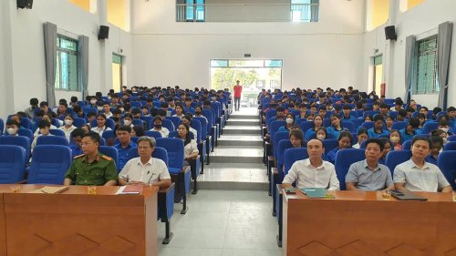 NGA SƠN 1.jpg