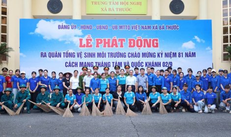 TUỔI TRẺ BÁ THƯỚC CHUNG TAY RA QUÂN TỔNG VỆ SINH MÔI TRƯỜNG