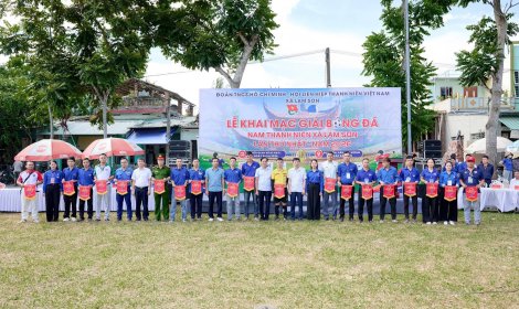 SÔI NỔI KHAI MẠC GIẢI BÓNG ĐÁ NAM THANH NIÊN XÃ LAM SƠN LẦN THỨ I NĂM 2026